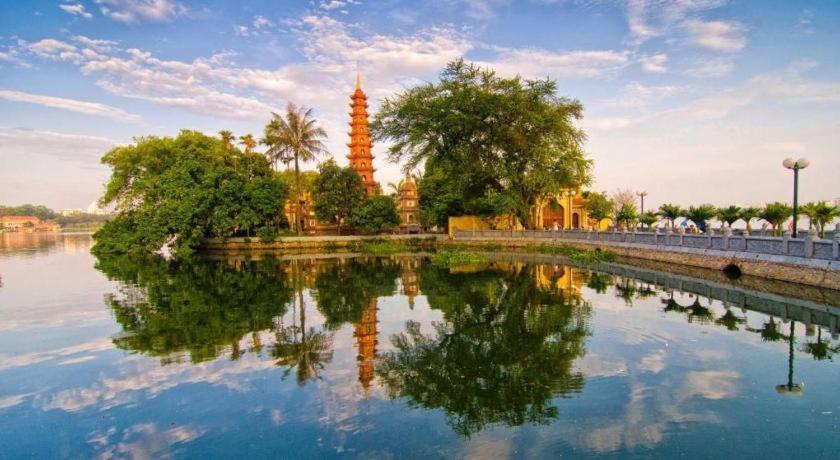 Church Boutique Hotel Hang Trong Ханой Экстерьер фото