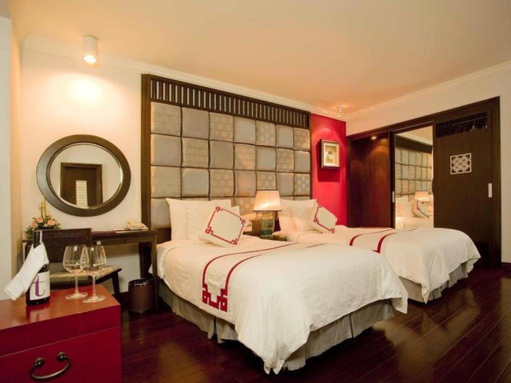 Church Boutique Hotel Hang Trong Ханой Экстерьер фото